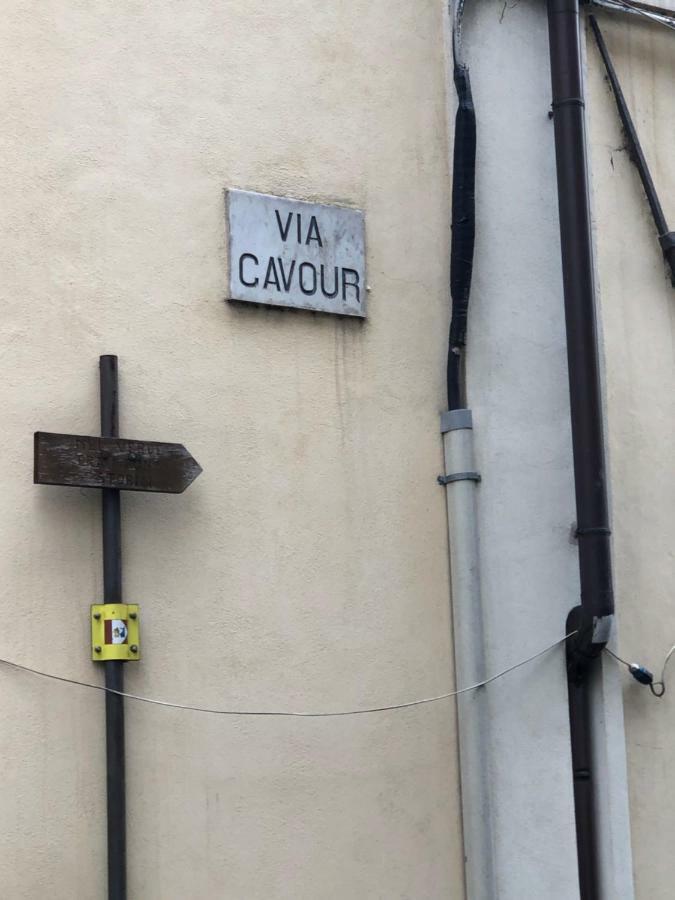 Casa Cavour Hotel Pontremoli Ngoại thất bức ảnh