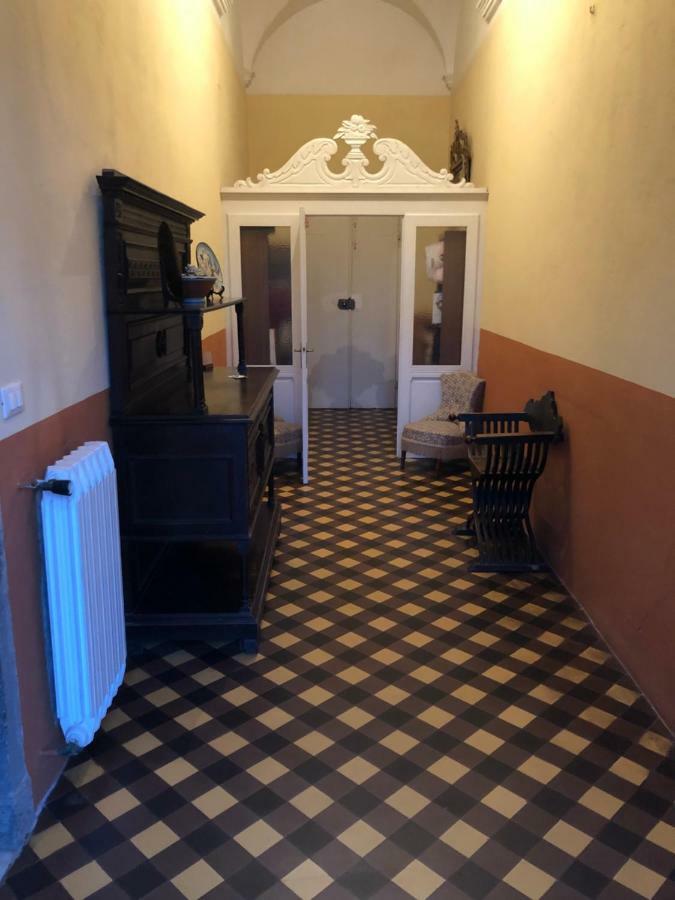 Casa Cavour Hotel Pontremoli Ngoại thất bức ảnh